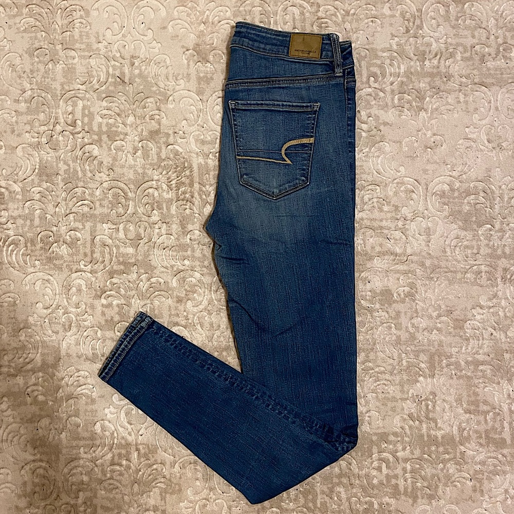 American Eagle Size 8 X Long Super Stretch Medium Wash Jeans